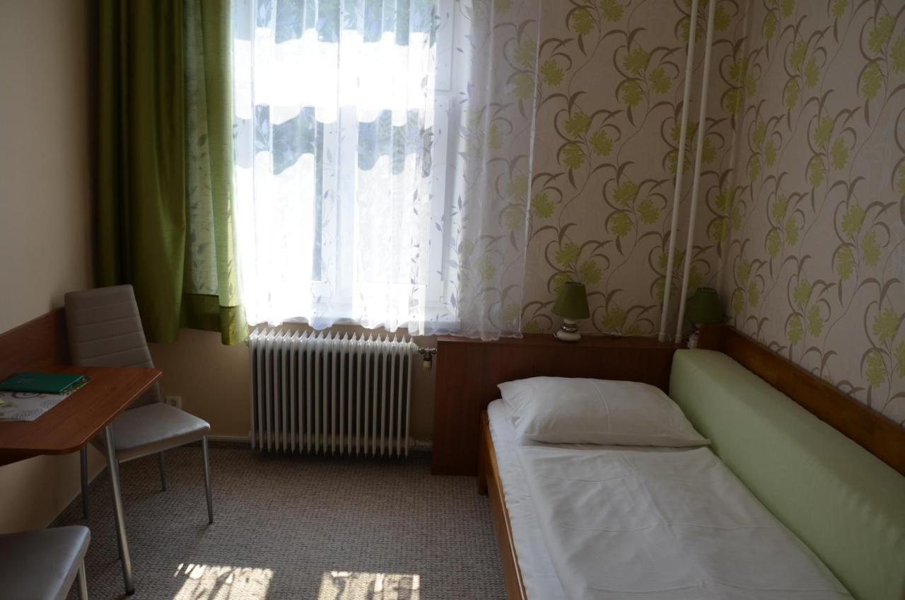 Penzion Ostravanka Hranice  Exteriör bild